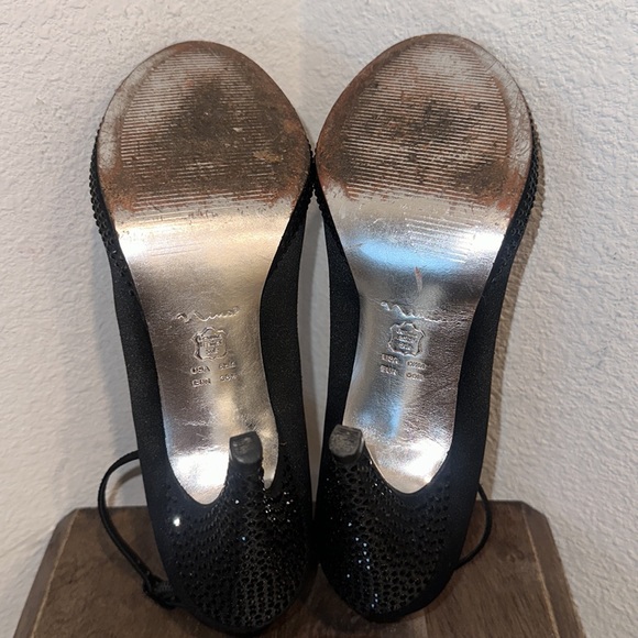 Nina Black Satin Women's Open Toe Ankle Strap Pumps Size 81/2 - Picture 10 of 11